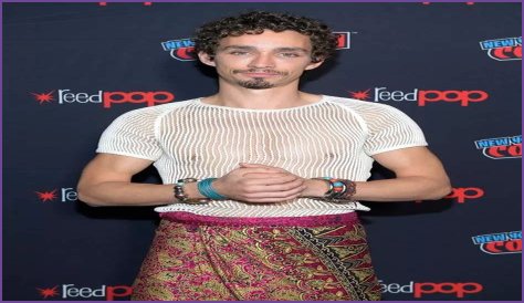 Robert Sheehan: The Life Of The Talented Actor And His Journey In Love